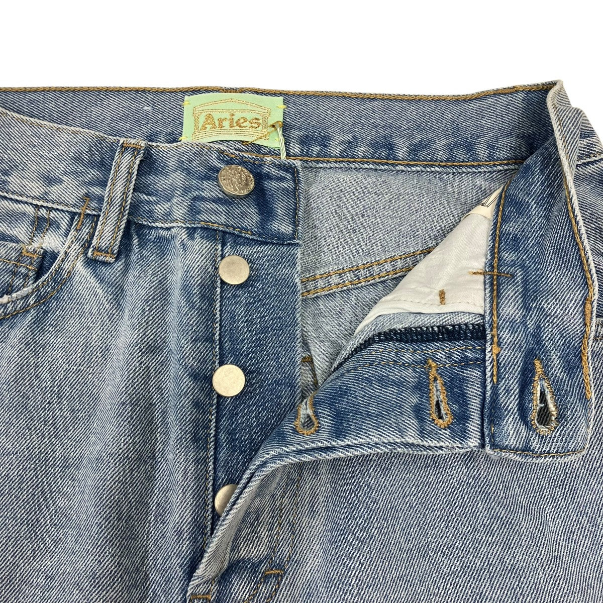 Lilly Pale Jeans デニムパンツ