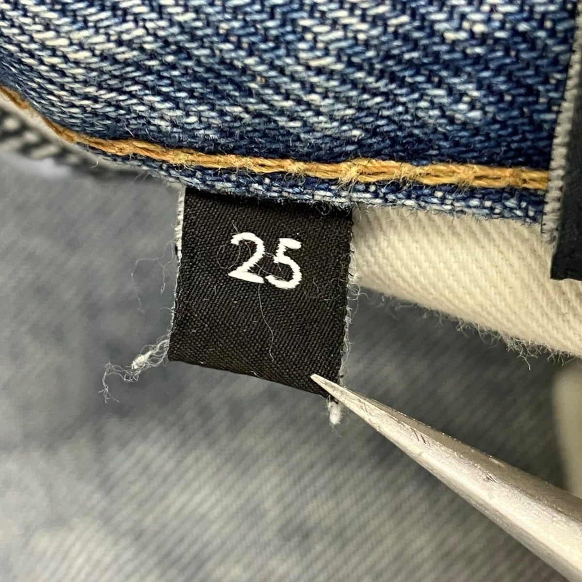 CELINE デニムパンツ 古着・中古-7枚目のアイテム画像
