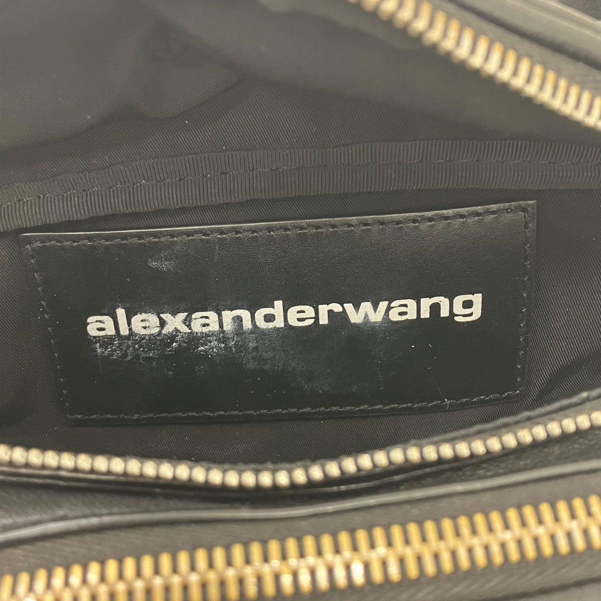 Alexander Wangアレキサンダーワンクロスボディバッグウォレット財布 ALEXANDER WANG(アレキサンダーワン) クロスボディバッグ ブラック