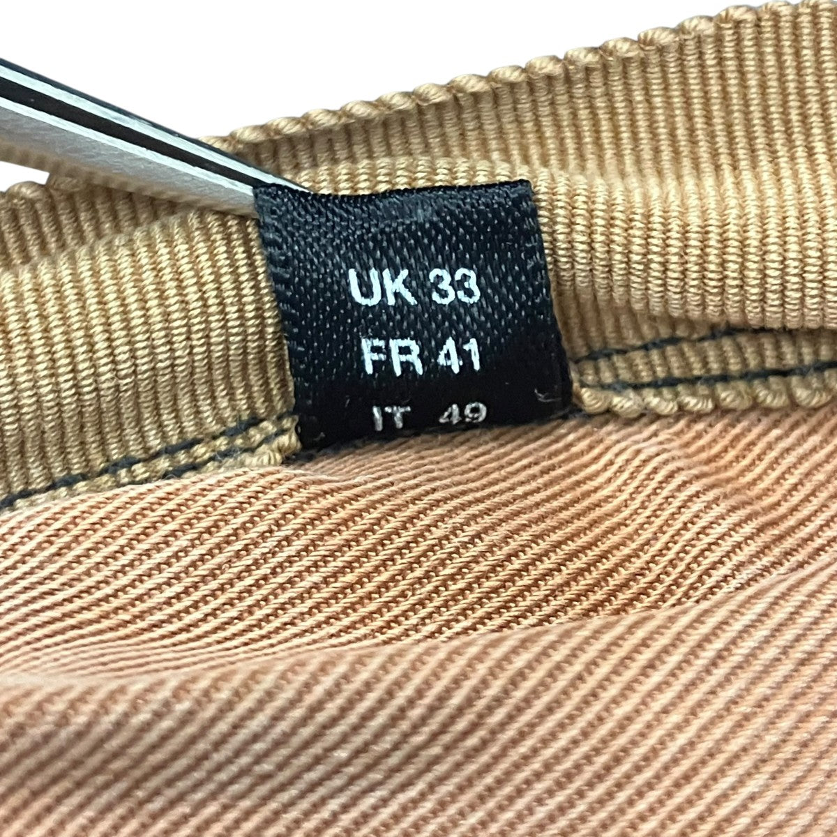 ダメージ加工デニムパンツ