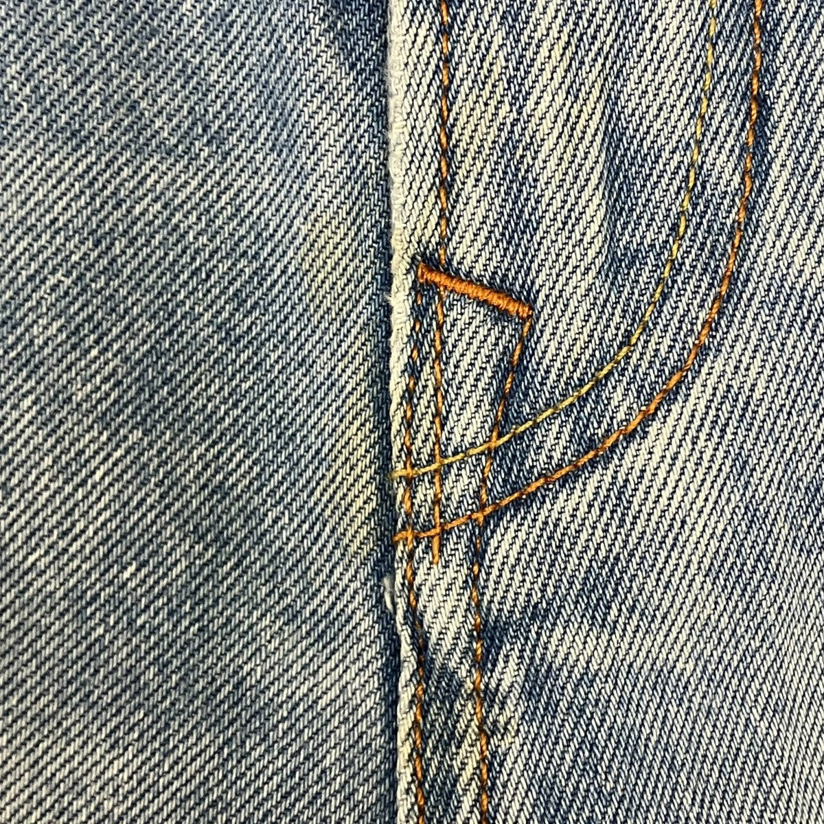 EVISU(エヴィス) カモメ刺繍 レギュラーフィット ウォッシュドデニム