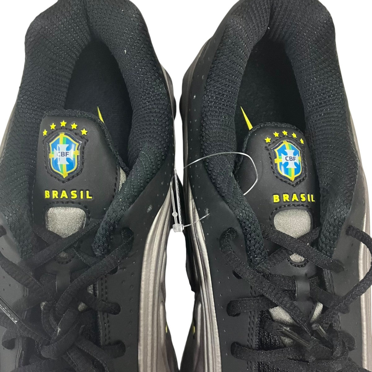 NIKE SHOX R4 BRAZIL ローカットスニーカー