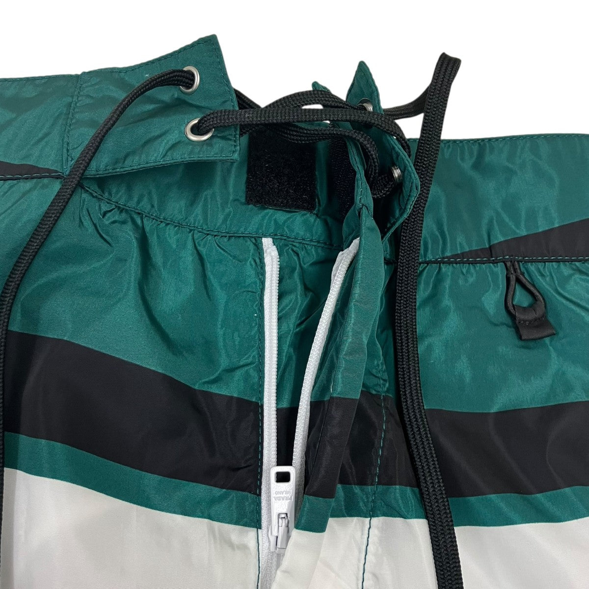 PRADA ショートパンツ 古着・中古-4枚目のアイテム画像