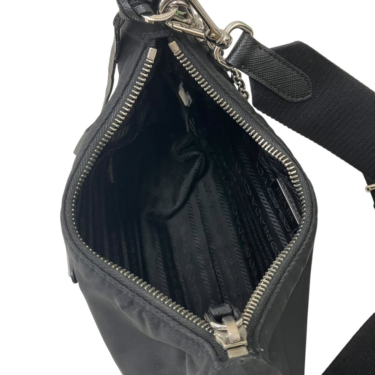 PRADA 【Re-Edition 2005 Re-Nylon】ナイロンショルダーバッグ 古着・中古-7枚目のアイテム画像