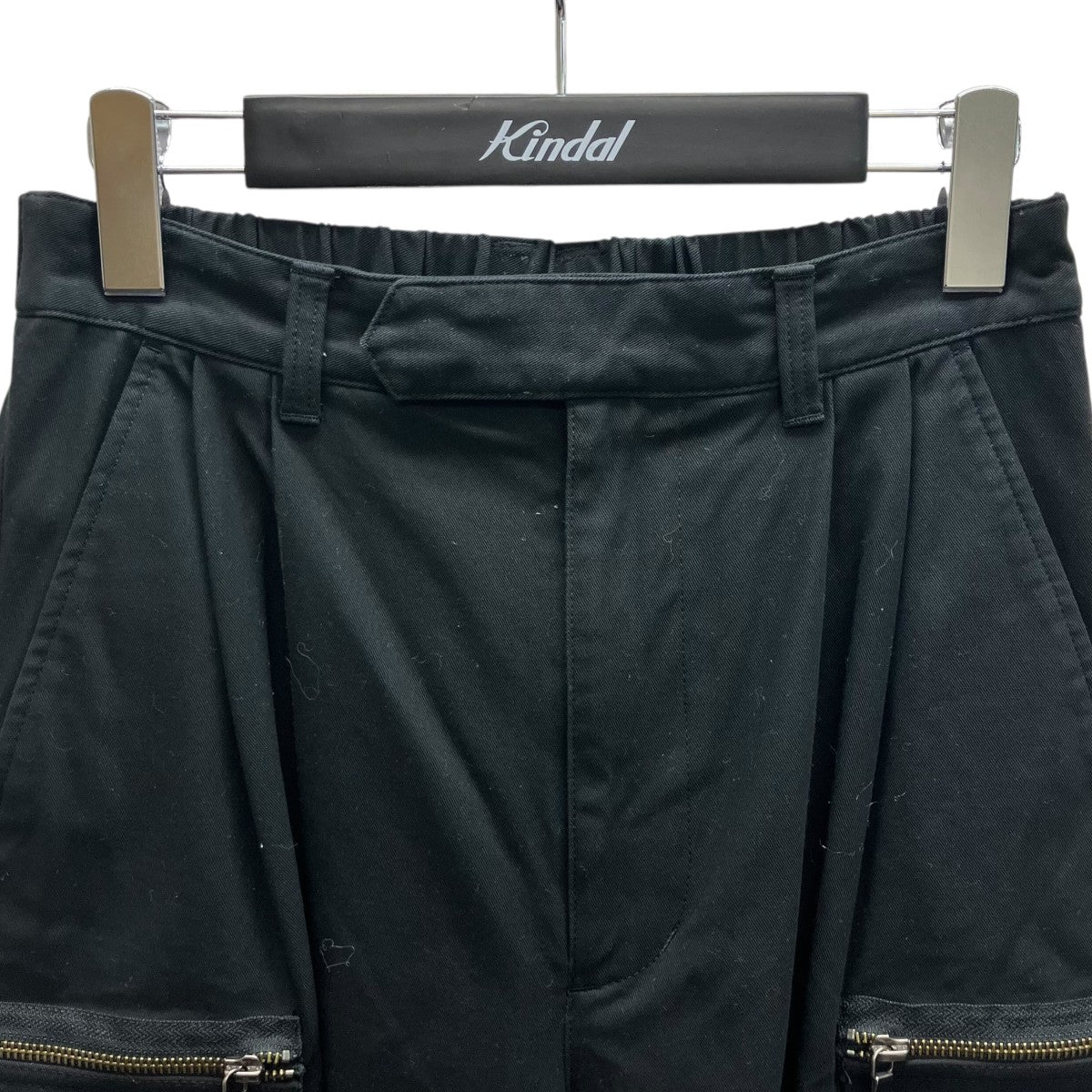 カーゴパンツ