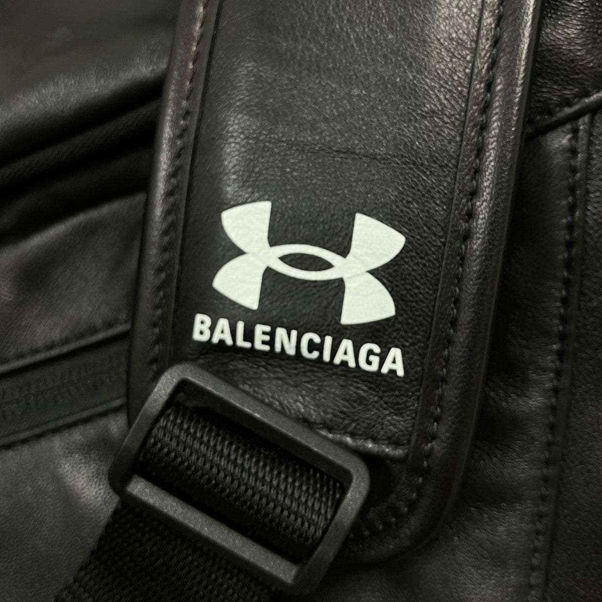 BALENCIAGA×UNDER ARMOUR GYM BAG SMOOTH GLAMOUR LATHER BG BLACK レザージムバッグ 古着・中古-8枚目のアイテム画像