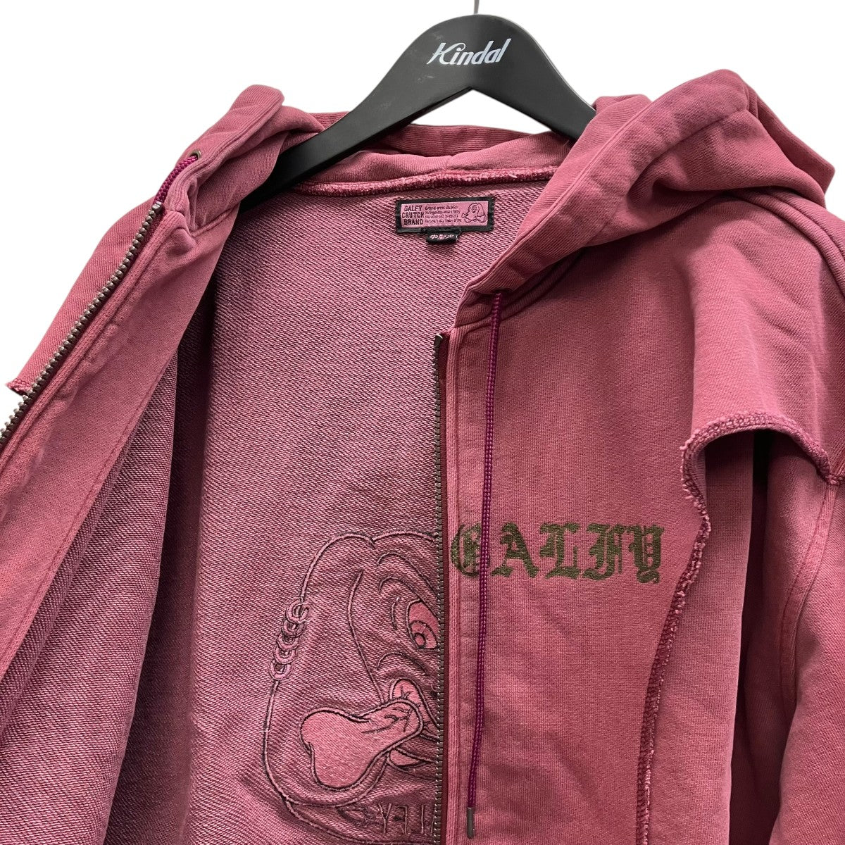 ジップパーカー