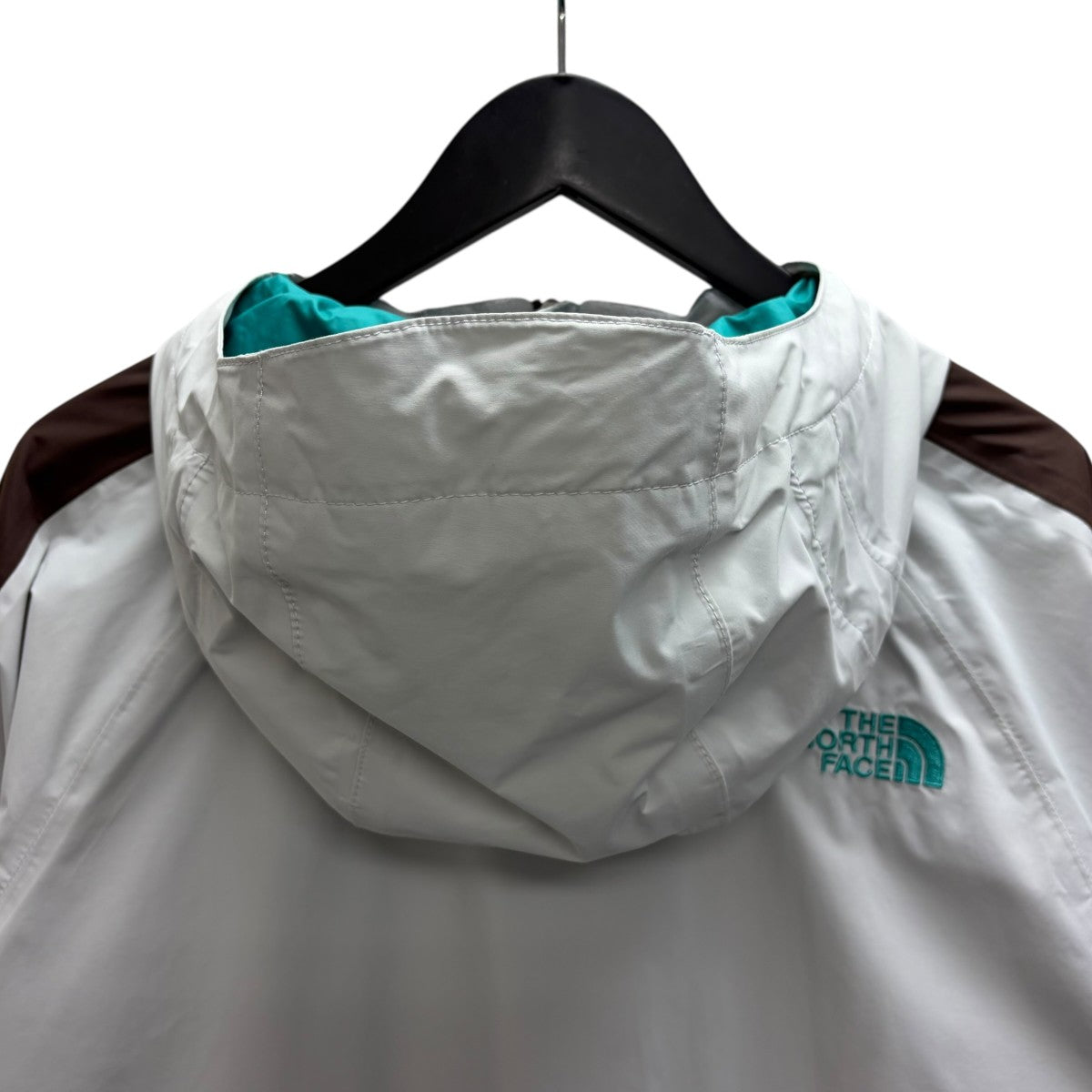 ナイロンジャケット