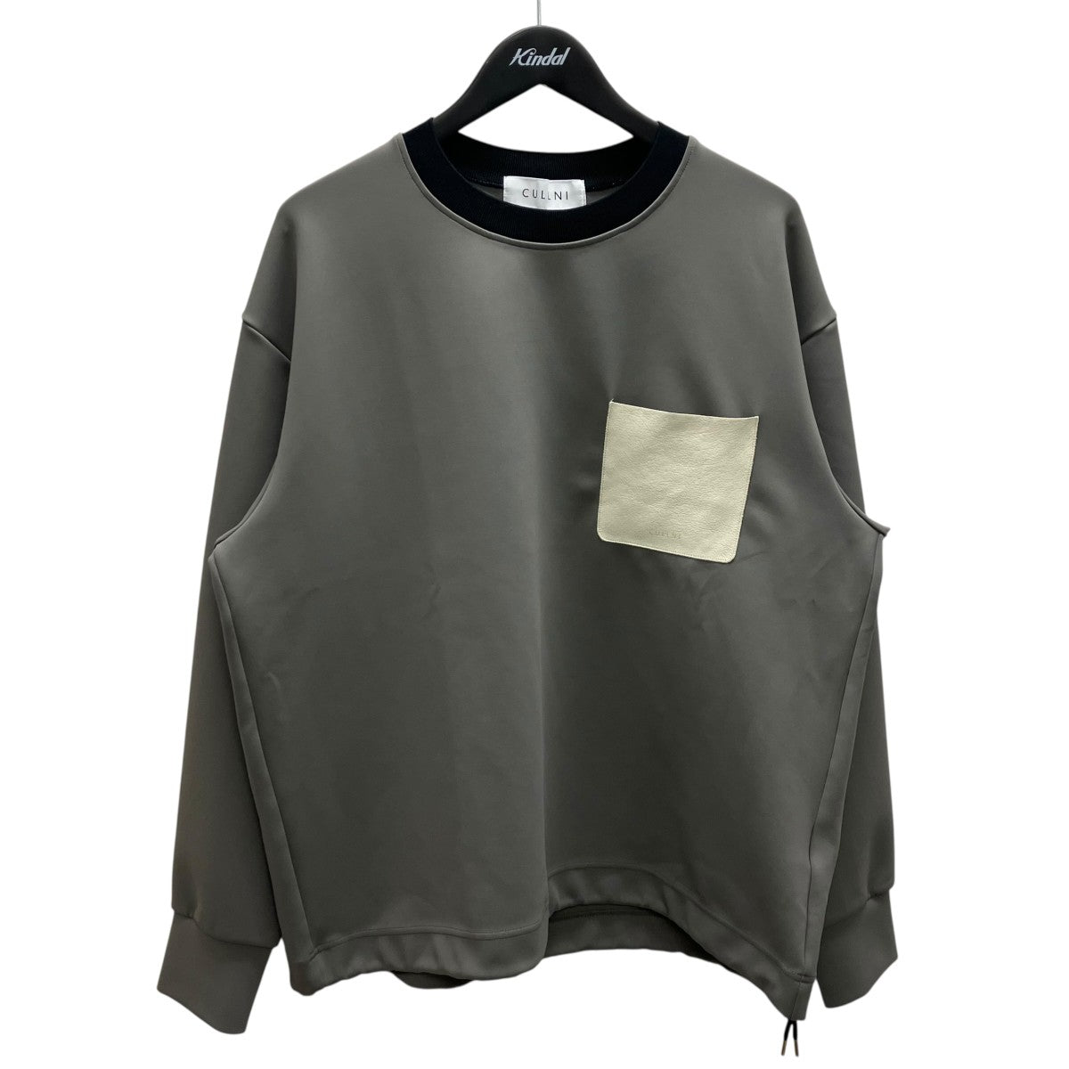 PO Tops With Washable Leather Pocketレザーポケットカットソー