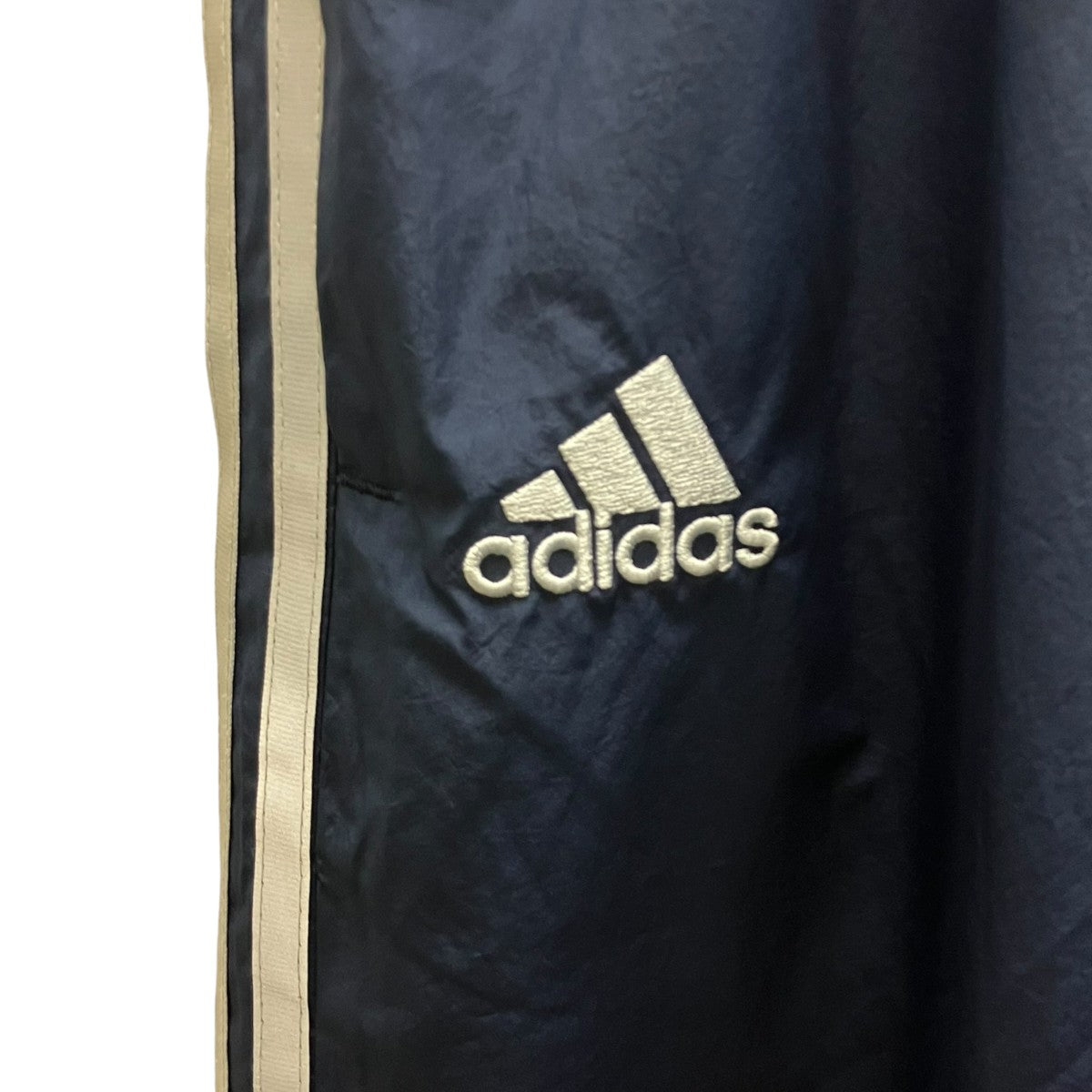 トラックパンツ