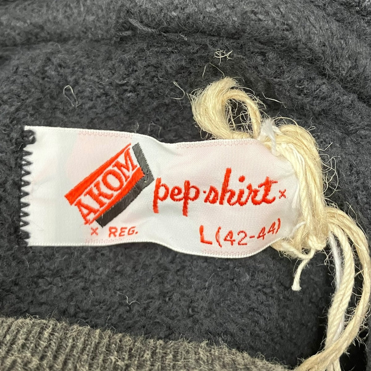 ダメージ加工フーディ