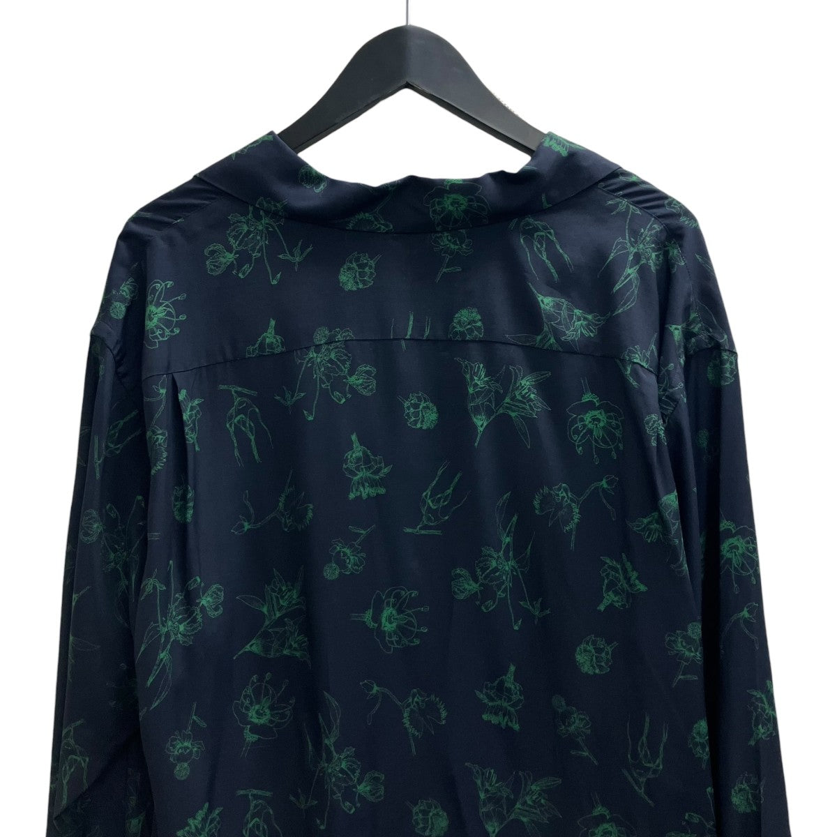花柄シャツ