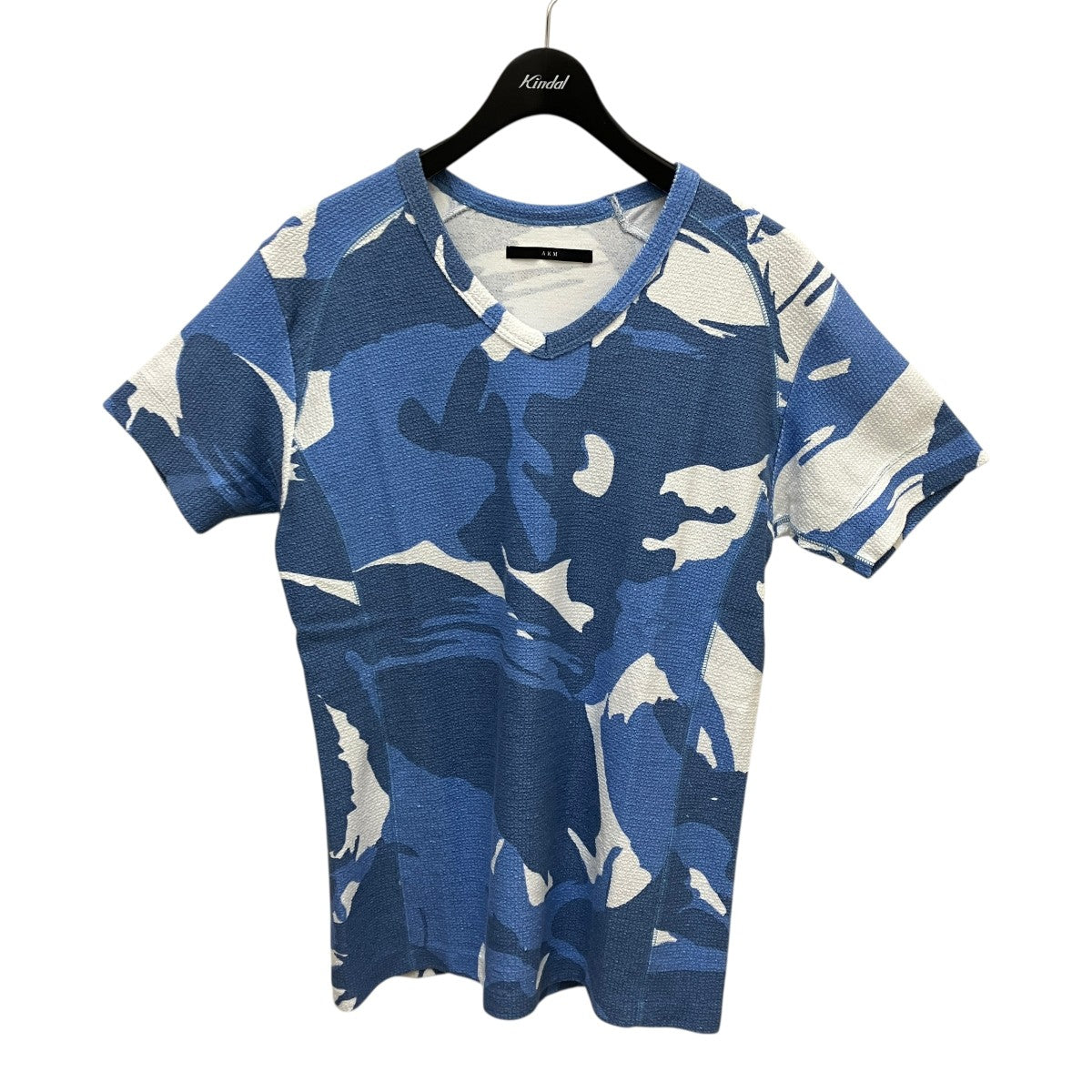 カモVネックTシャツ