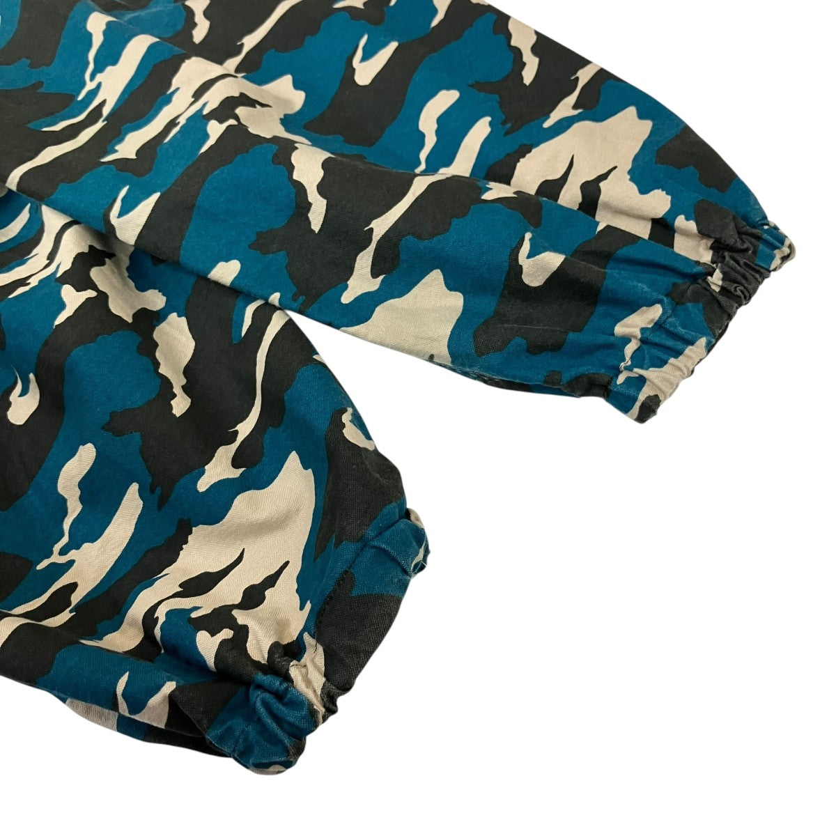 Upcycled Camo Jogging Pantsカーゴパンツ