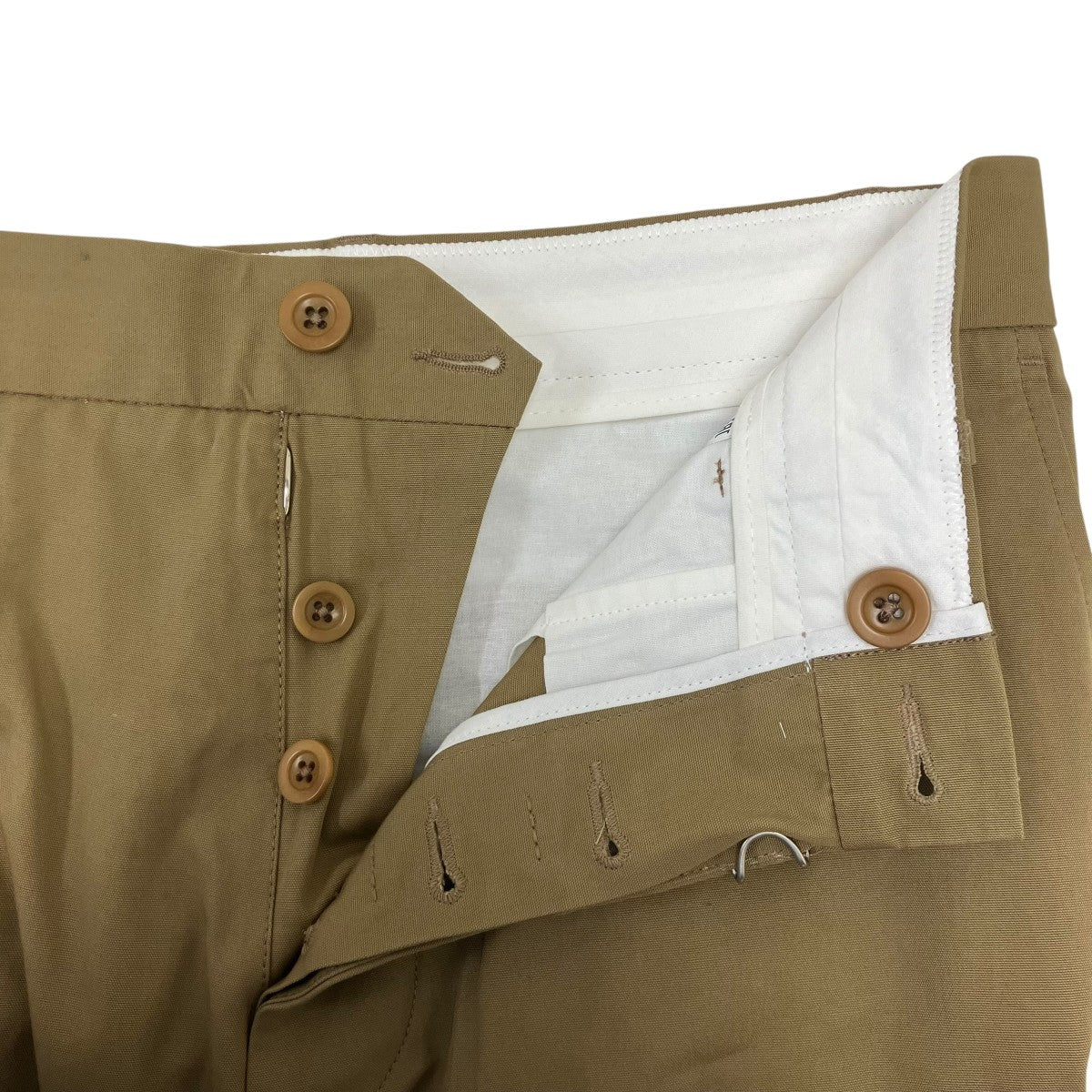チノパンツ