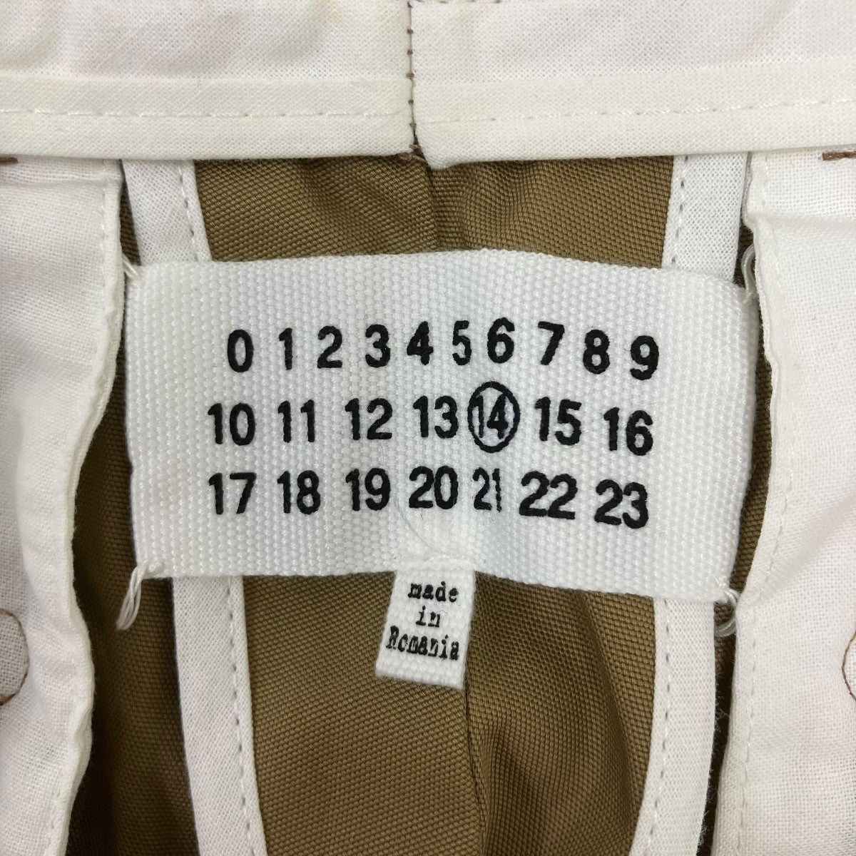 チノパンツ