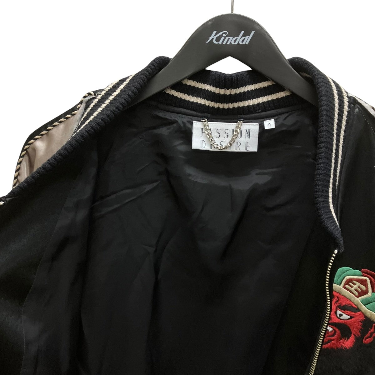 VELVETEEN YAMA KING EMBROIDERED SOUVENIR JKT