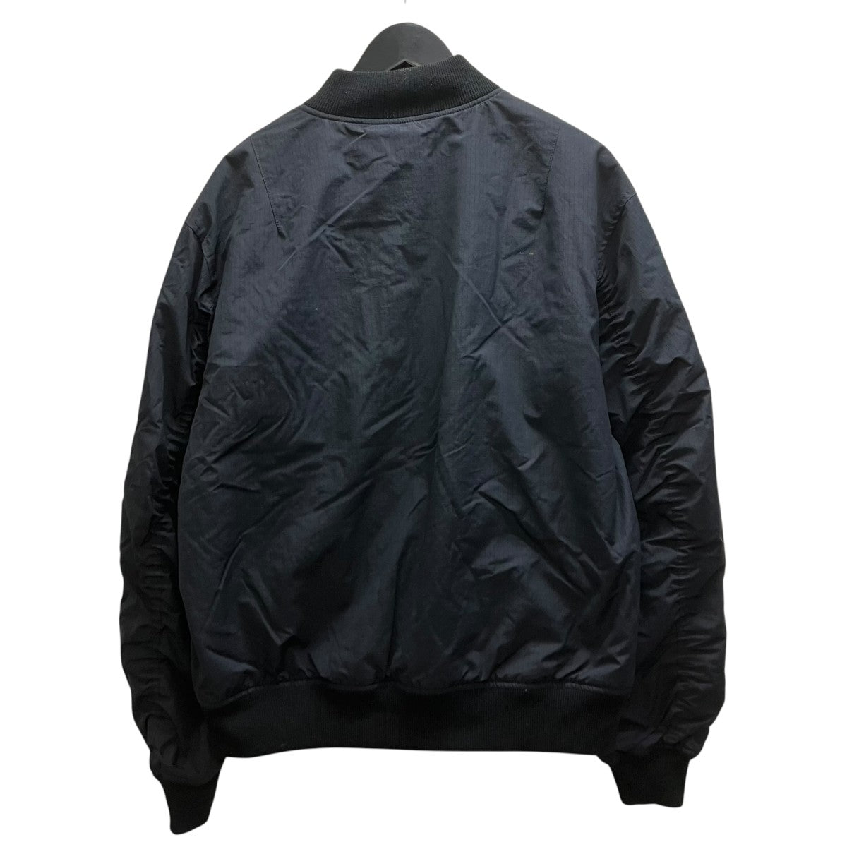 MA-1ジャケット
