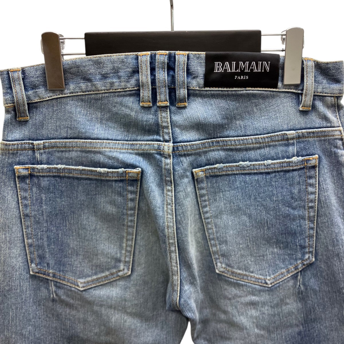 ダメージ加工デニムパンツ