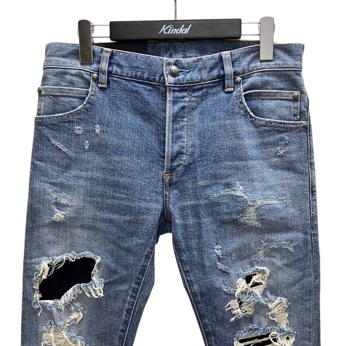 ダメージ加工デニムパンツ