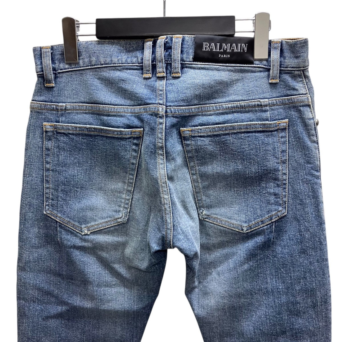 ダメージ加工デニムパンツ