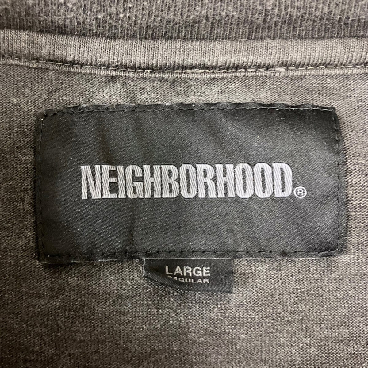 ロゴ刺繍Tシャツ