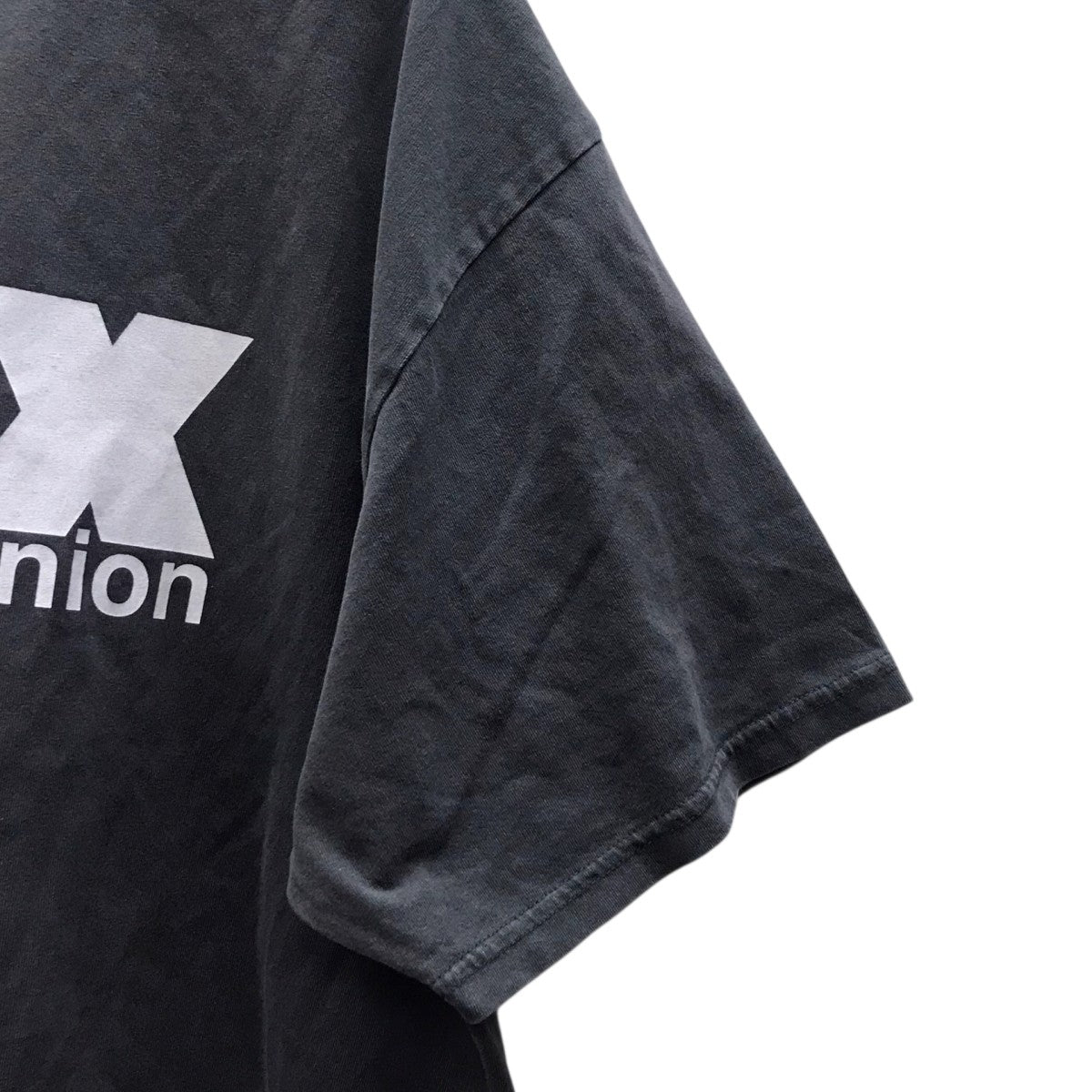 RESPONSE TEEプリントTシャツ