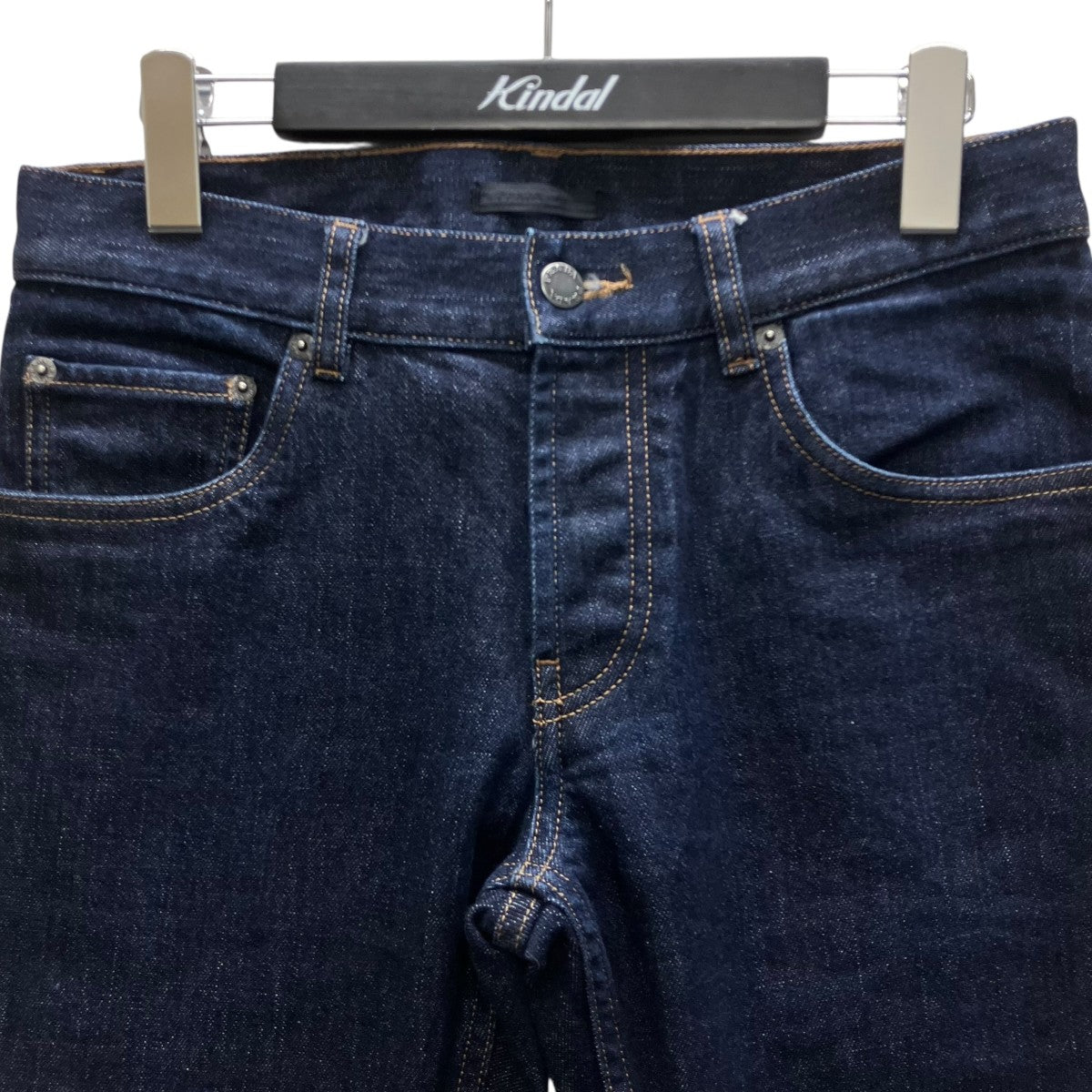 デニムパンツ