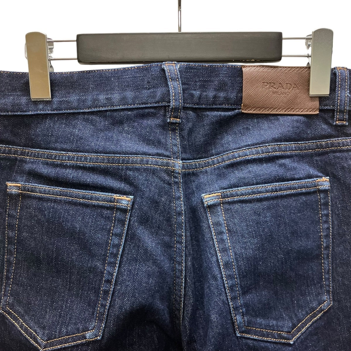デニムパンツ