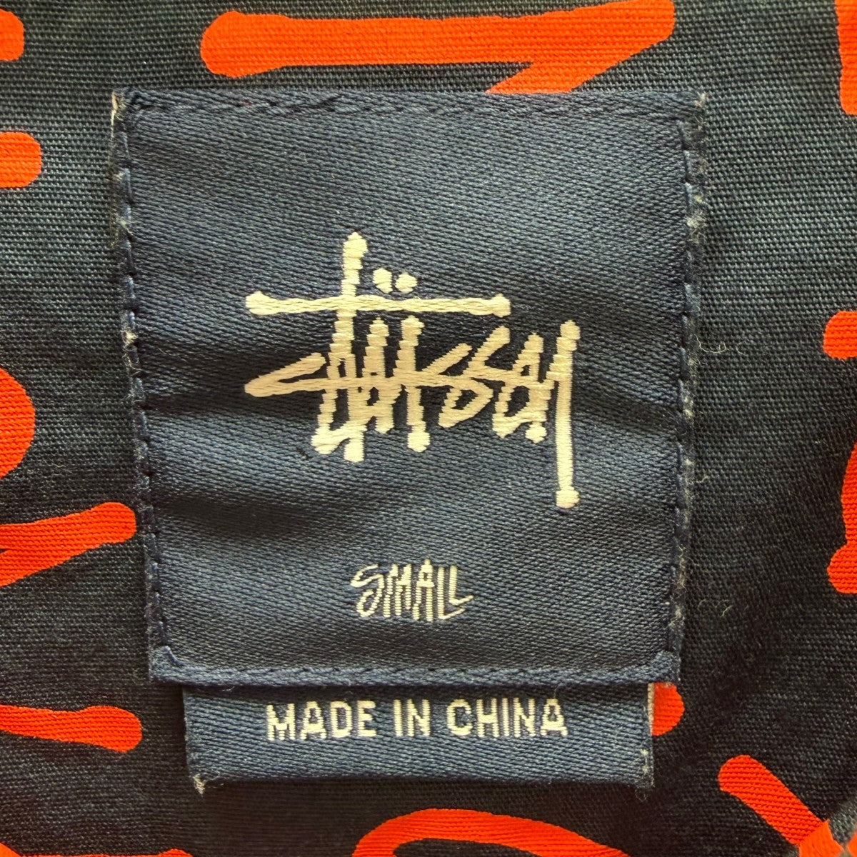 長袖シャツ