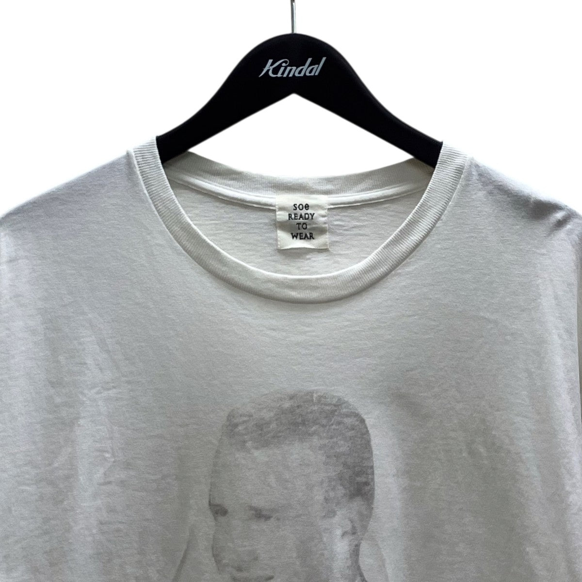 Regular T Shirts Portrait プリントTシャツ