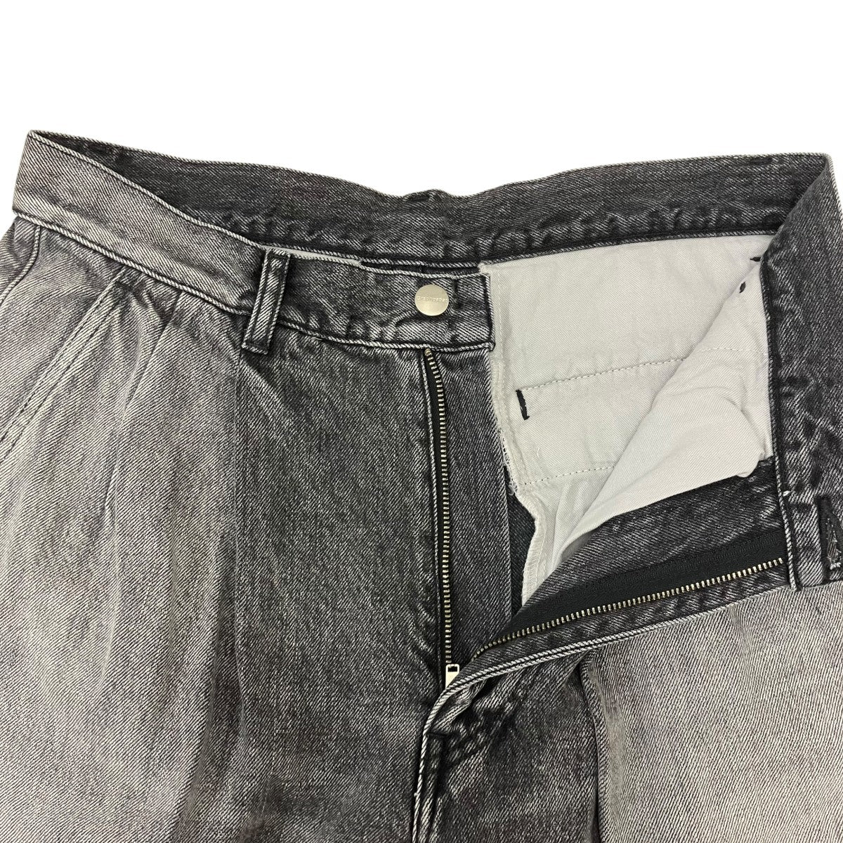 Selvage Denim Two Tuck Tapered Pants デニムパンツ