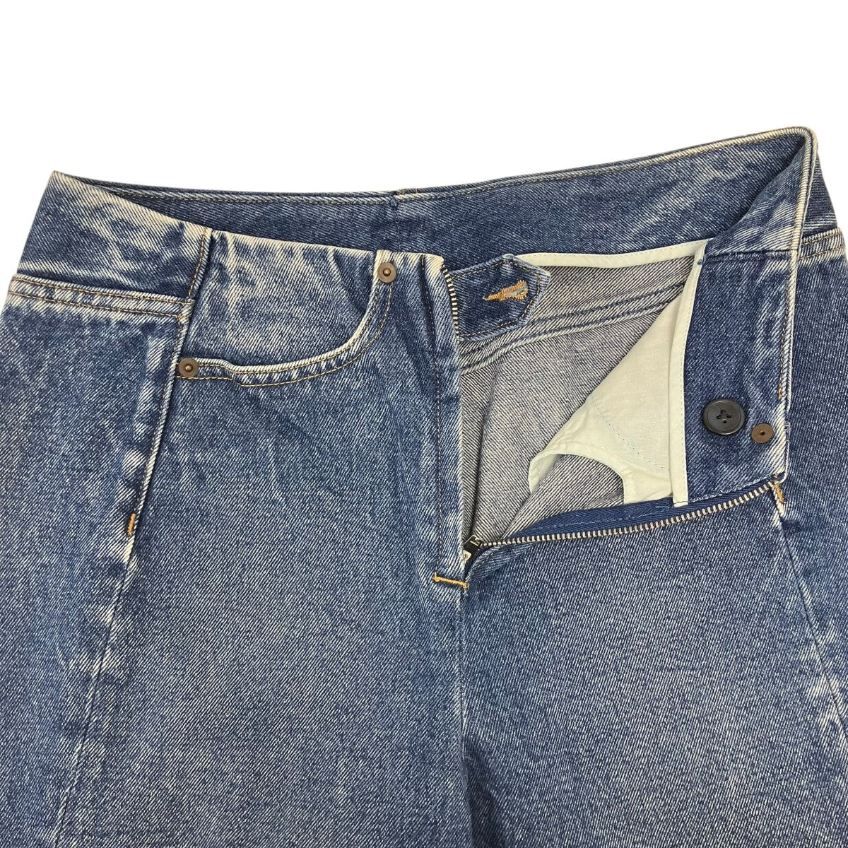 デニムパンツ