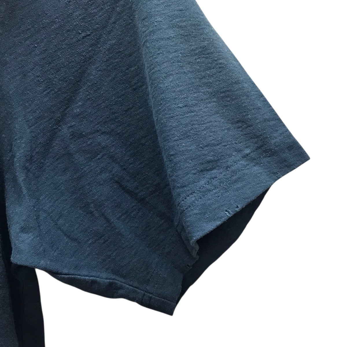 スプレー加工ロゴTシャツ