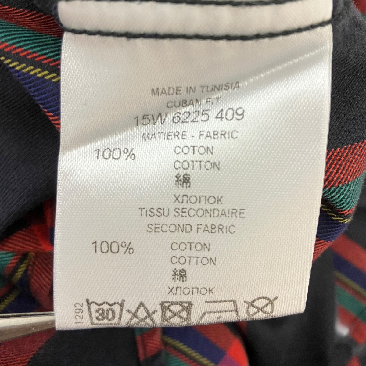 チェックシャツ