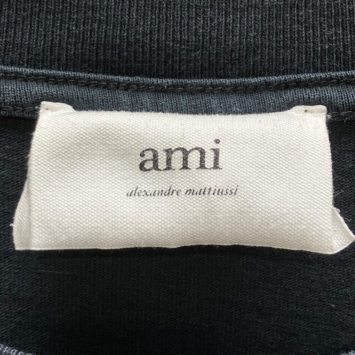 胸ハートロゴTシャツ