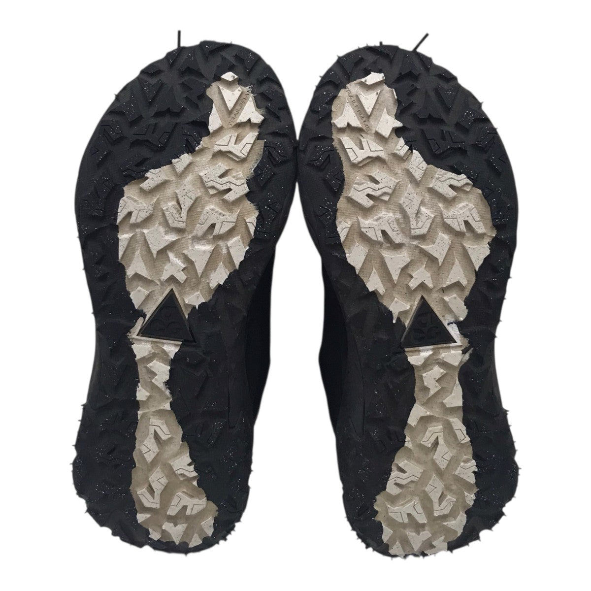 Mountain Fly 2 Low Black ローカットスニーカー