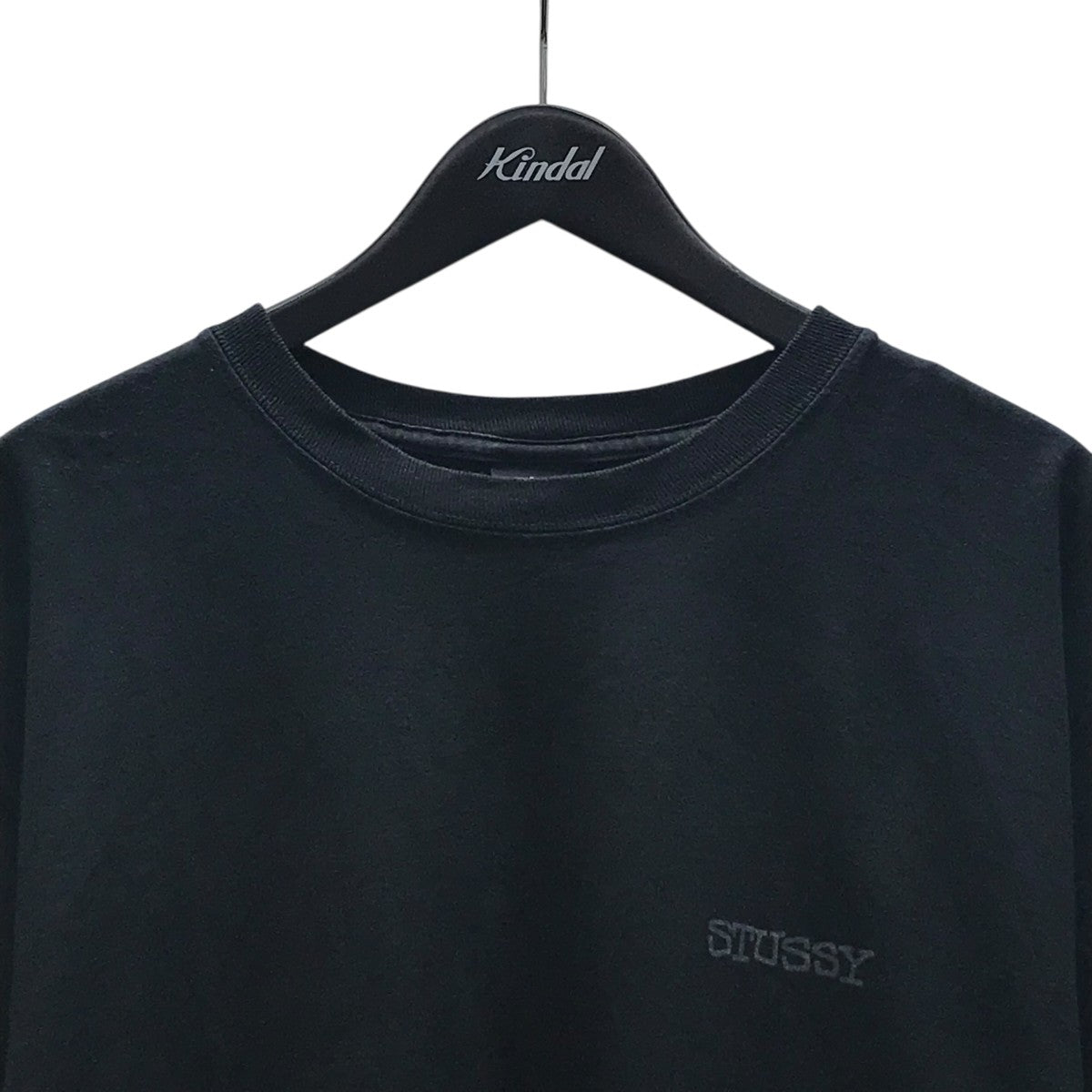 胸プリントTシャツ