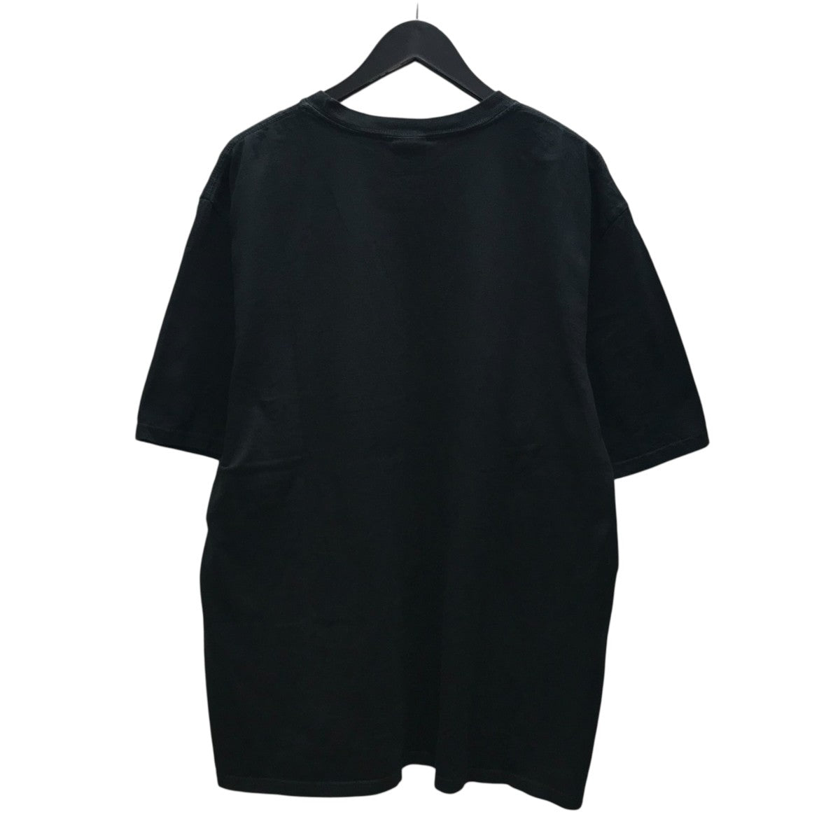 胸プリントTシャツ