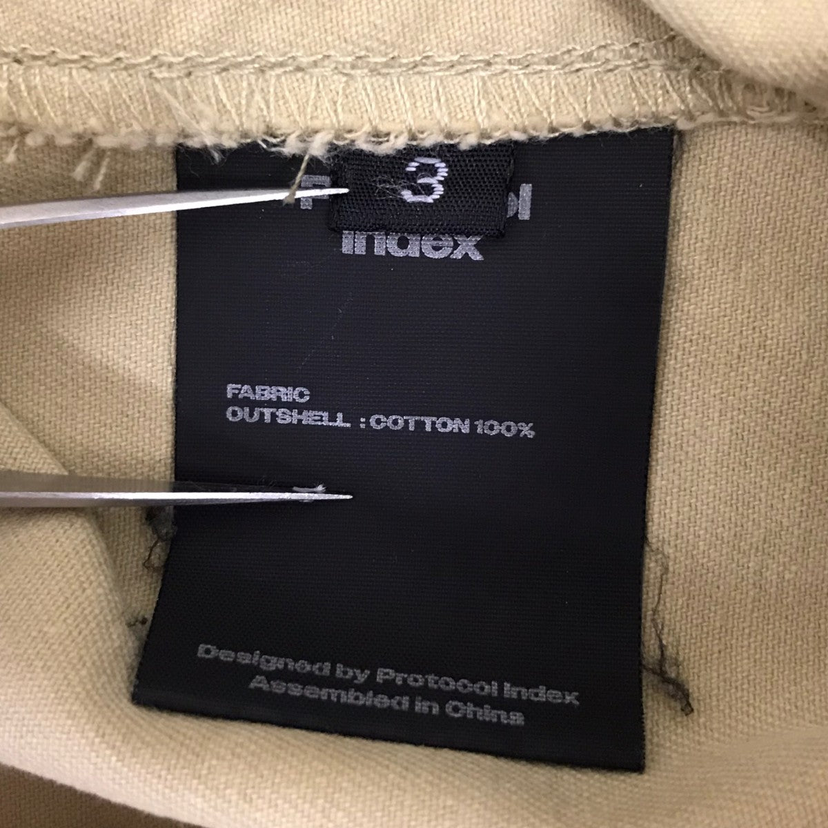 UPSIDE CARGO SHORTS   BEI ダメージ加工ハーフパンツ