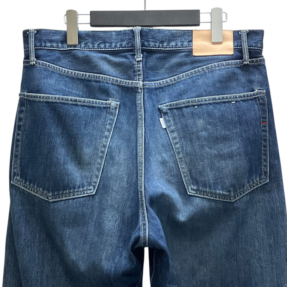 デニムパンツ