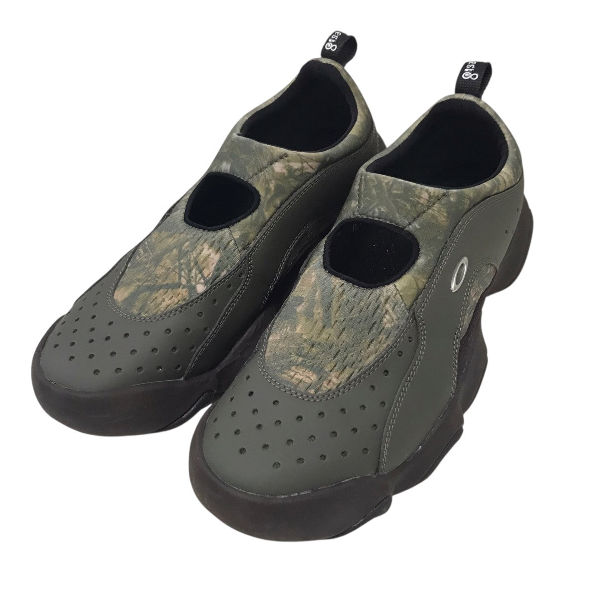 Flesh Sandalローカットスニーカー
