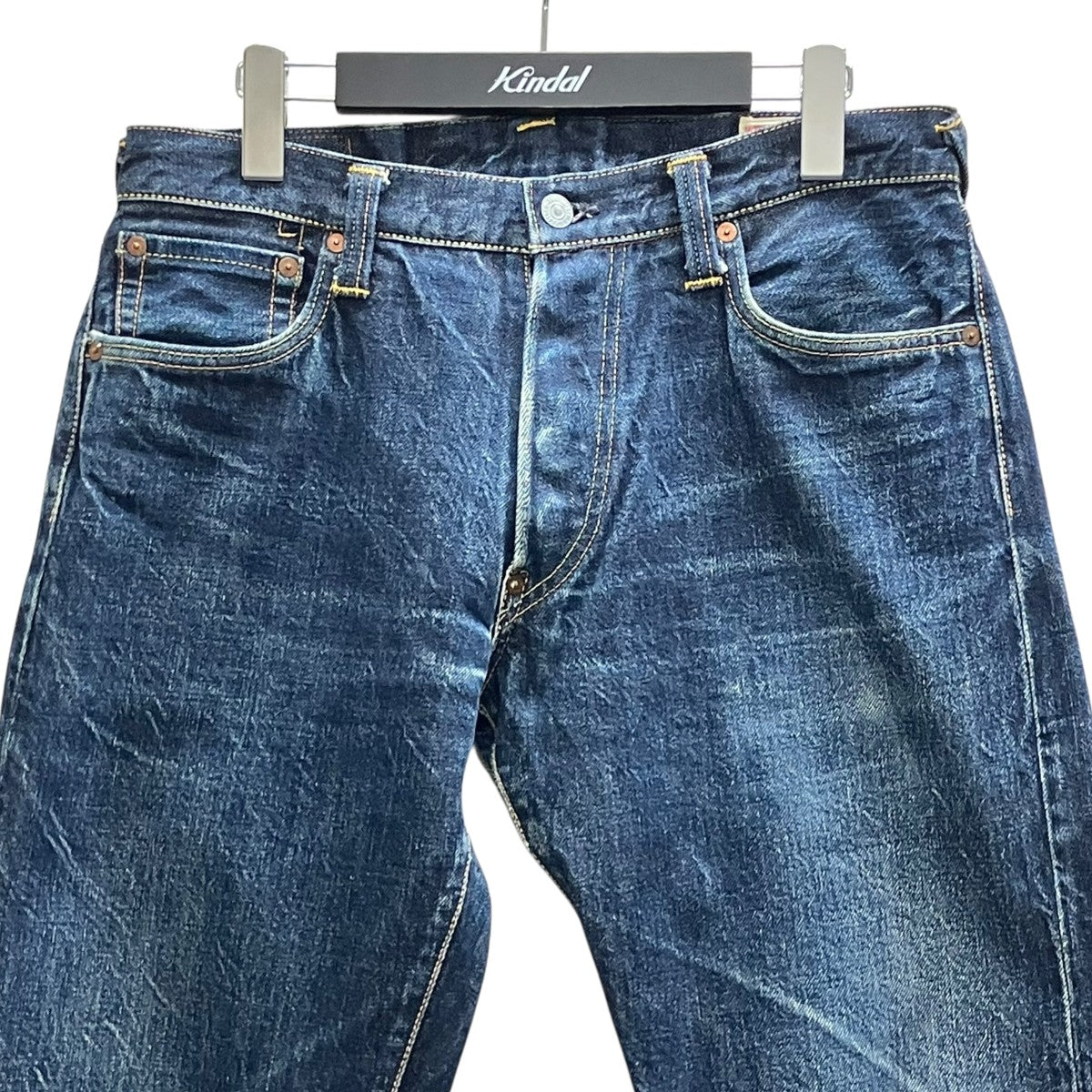 デニムパンツ