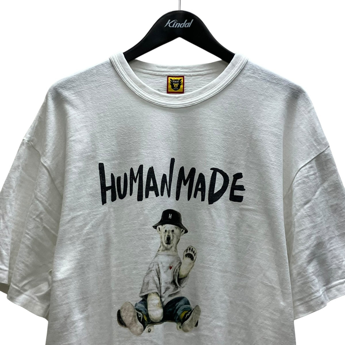 シロクマプリントTシャツ