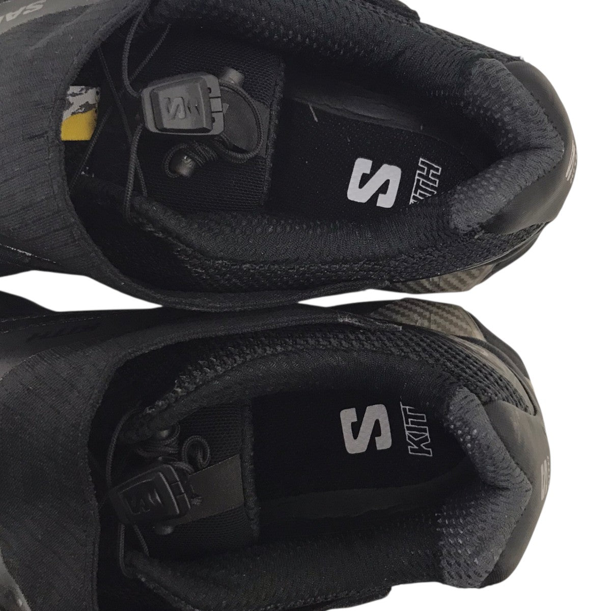 XT-VYGR 2 KITH ローカットスニーカー