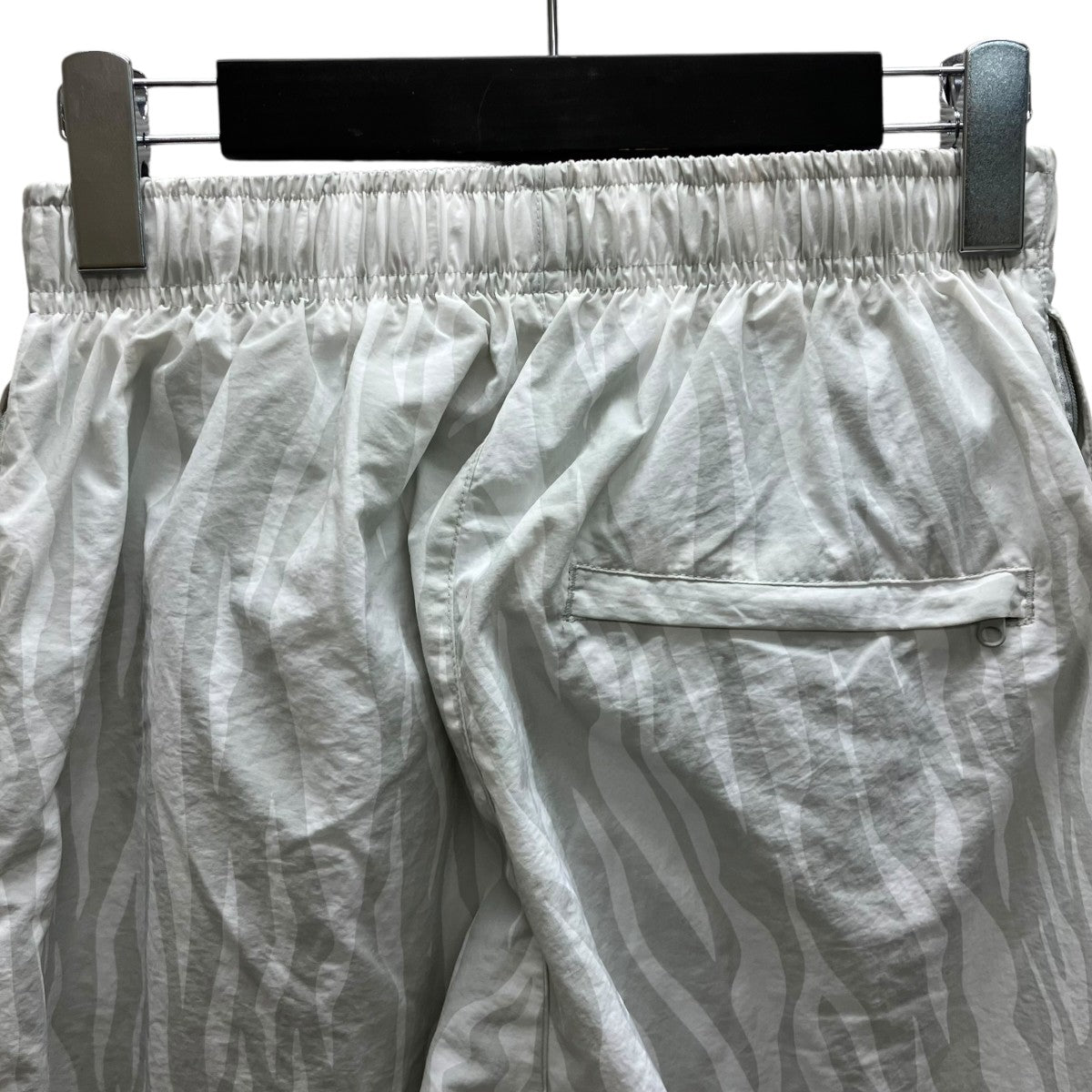 ZEBRA SHUKUSHUKU BOTTOMSナイロンパンツ