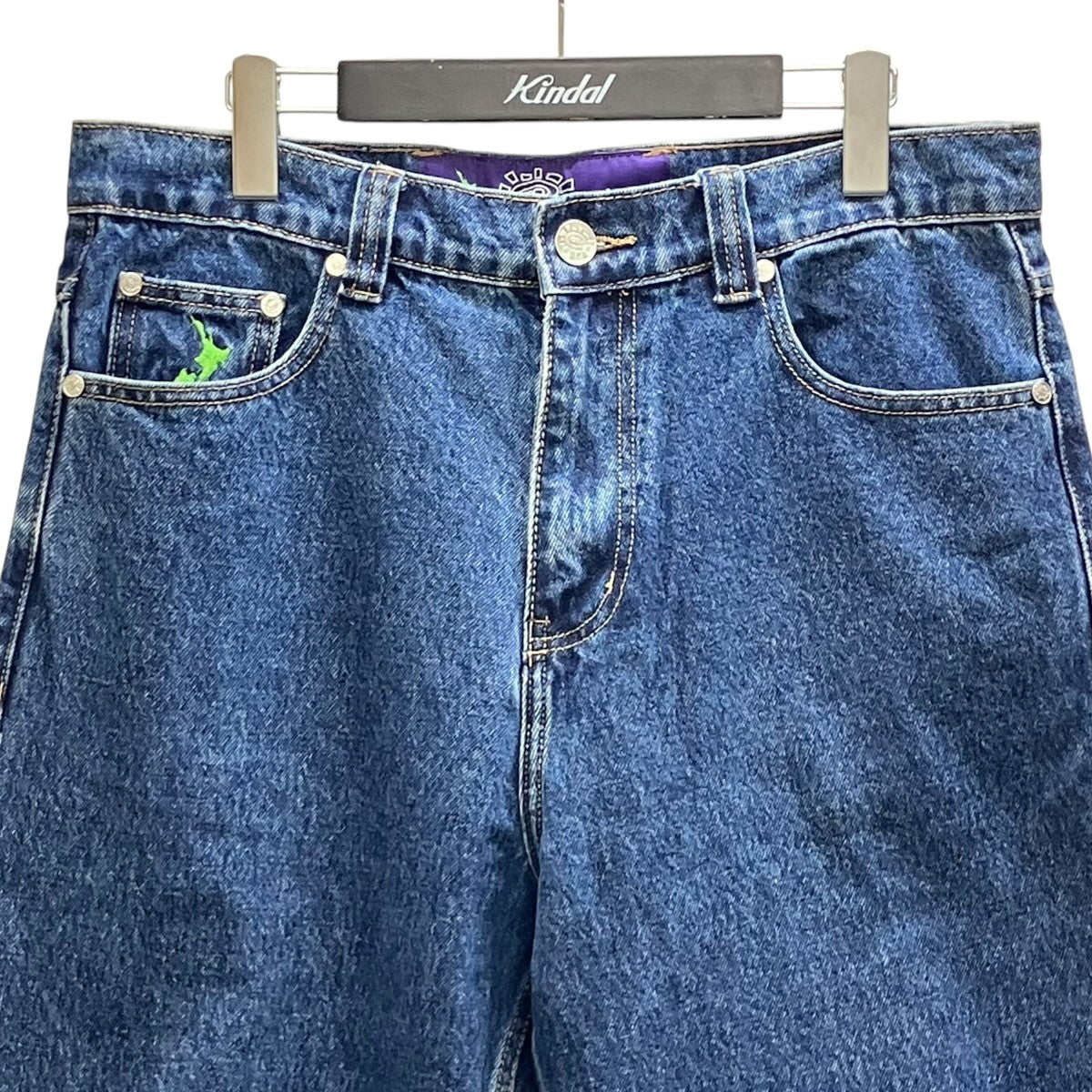 デニムパンツ