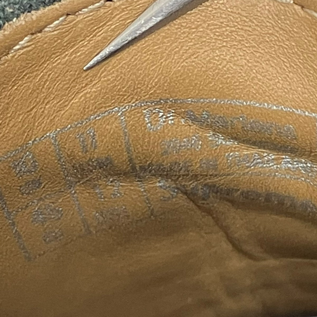 Dr． Martens 20465ホールレザーシューズ