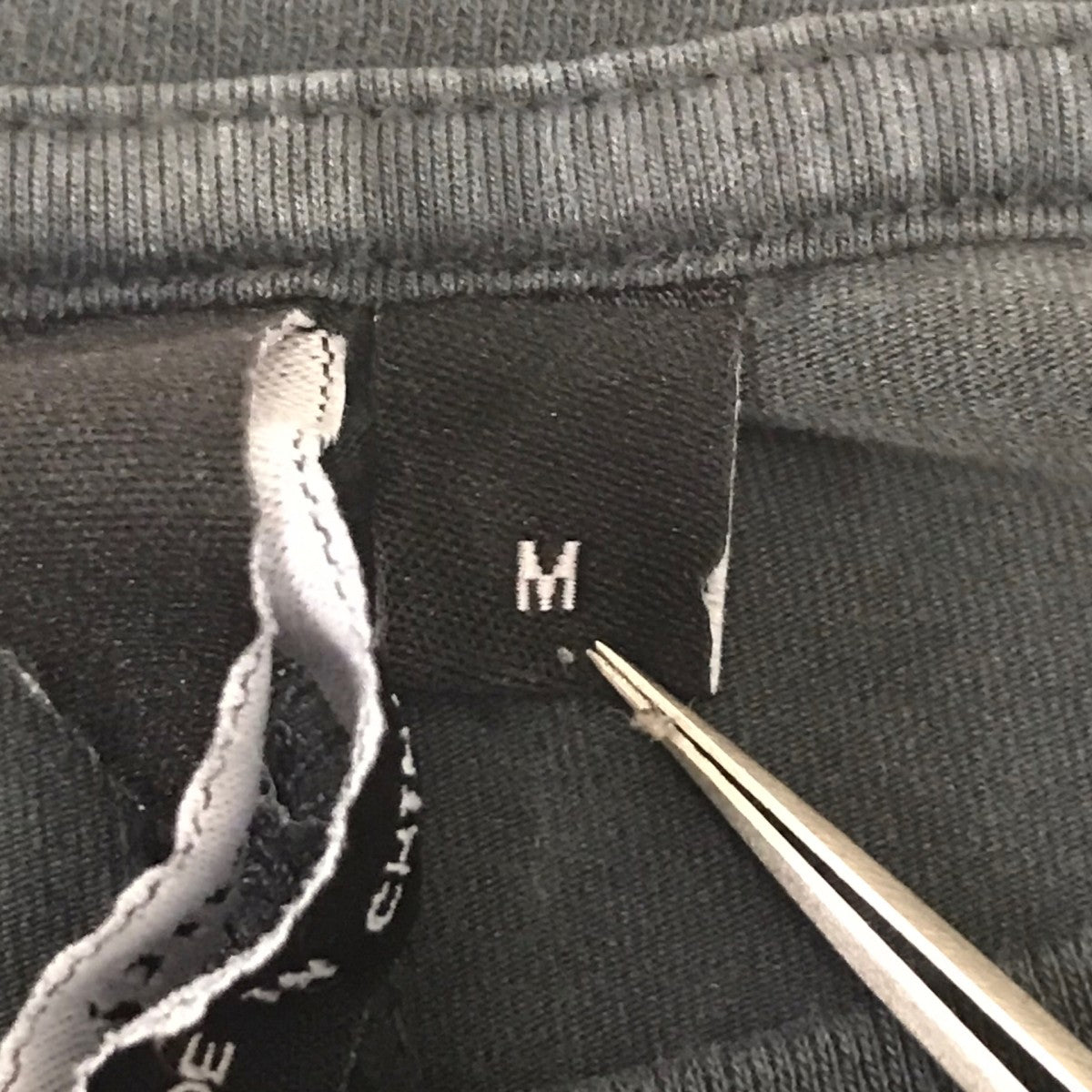 クロップドTシャツ