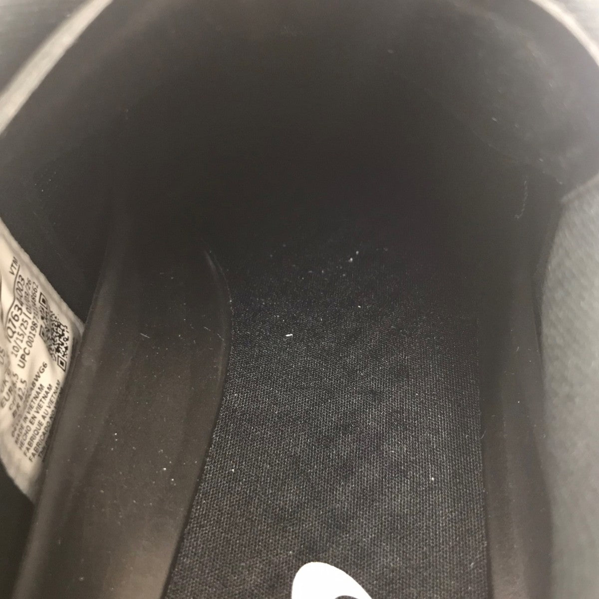 Air Liquid Max Triple Black ローカットスニーカーエア リキッド マックス
